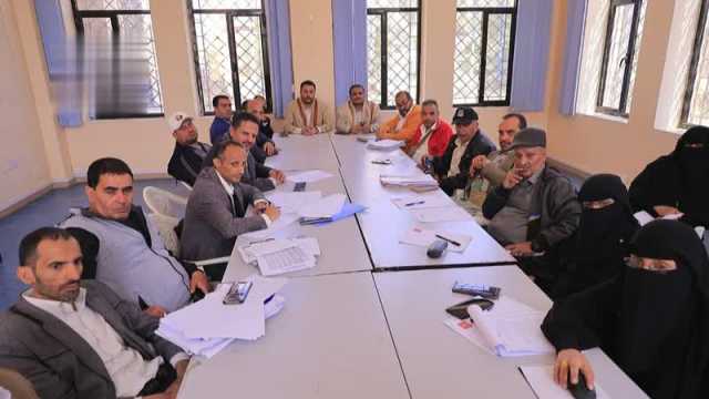 اجتماع في صنعاء يناقش لائحة تنظيم المراكز الشبابية وتطوير نشاط الاتحادات والأندية