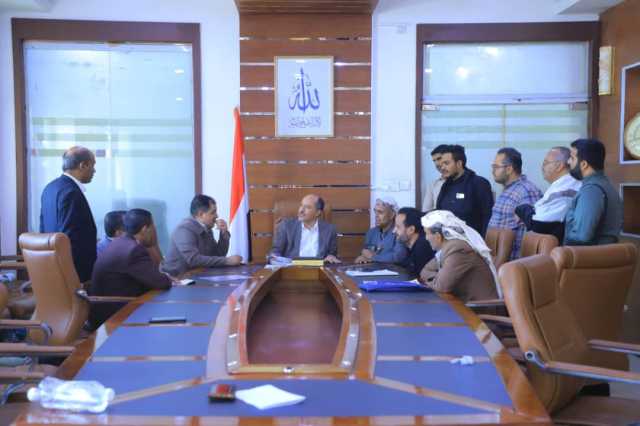 نائب وزير الاقتصاد يلتقي المواطنين والقطاع الخاص خلال اليوم المفتوح