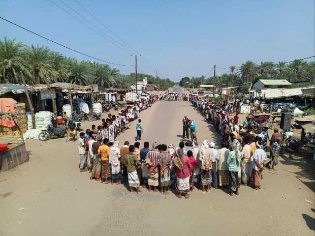 وقفة لأبناء الدريهمي في الحديدة تجديدًا للعهد وإعلان النفير والجهاد في مواجهة الاعداء