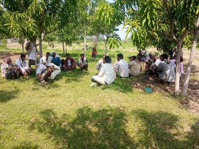 زيارة ميدانية لتفعيل الزراعة التعاقدية واستكمال تشكيل المجاميع الإنتاجية في المنصورية بالحديدة