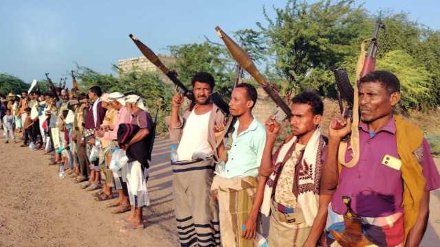 وقفة لقبائل المغلاف بالحديدة وفاء للشهداء وتأكيدا على استمرار النفير في مواجهة الأعداء