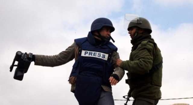 العدو يحتجز 6 صحفيين في الأغوار الشمالية بالضفة المحتلة