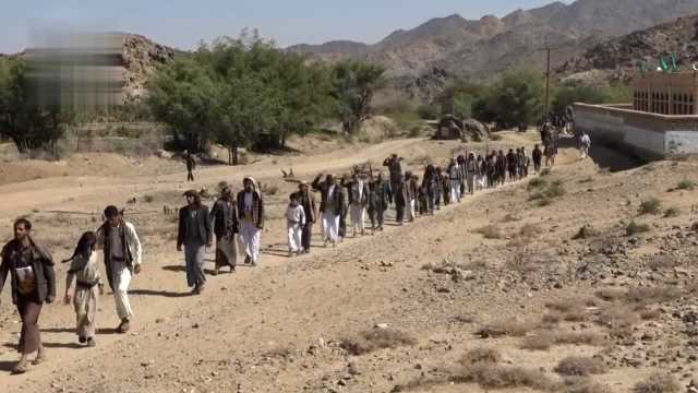 مسير راجل لخريجي دورات “طوفان الأقصى” في بدبدة بمأرب