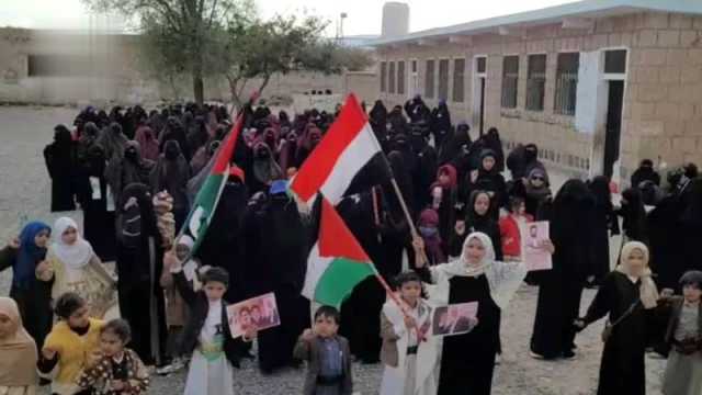 وقفتان نسائيتان في سنحان بالذكرى الثانية لـ “طوفان الأقصى”