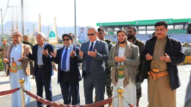 بن حبتور يزور أضرحة الرئيس الصماد والرهوي ورفاقه الوزراء والغماري