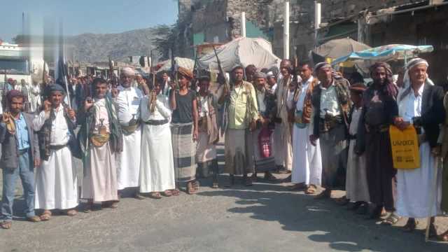 وقفة قبلية في بني سعد بالمحويت وفاءً للشهداء وتأكيداً على الجهوزية