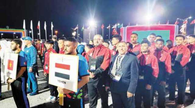 عقد الاجتماعات الفنية لعدد من الألعاب ورفع العلم اليمني في الدورة