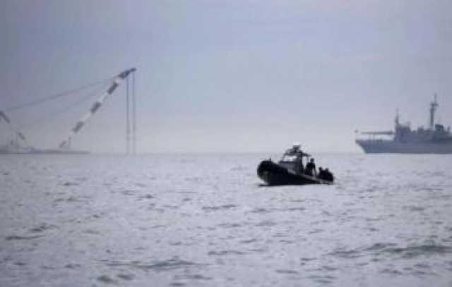 العدو الصهيوني يعتقل خمسة صيادين فلسطينيين قبالة ميناء غزة