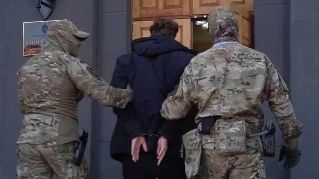 الأمن الفيدرالي الروسي: اعتقال رجل كان يخطط لتفجير نصب تذكاري للبحرية في سيفاستوبول