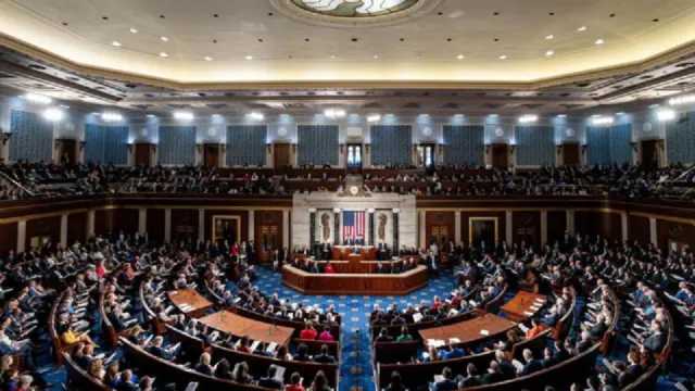 مجلس الشيوخ يرفض مشروع قانون ينهي الإغلاق الحكومي الأطول في تاريخ أمريكا