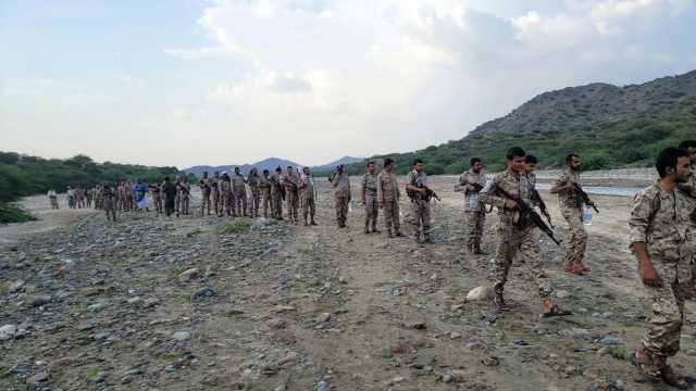 مناورة لخريجي دفعة الشهيد الغماري من قيادات التعبئة في عزل محافظة حجة