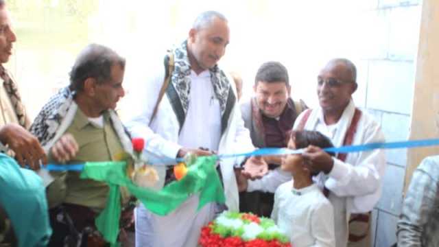 محافظ الحديدة يفتتح معرضي صور الشهداء في بيت الفقيه والمنصورية