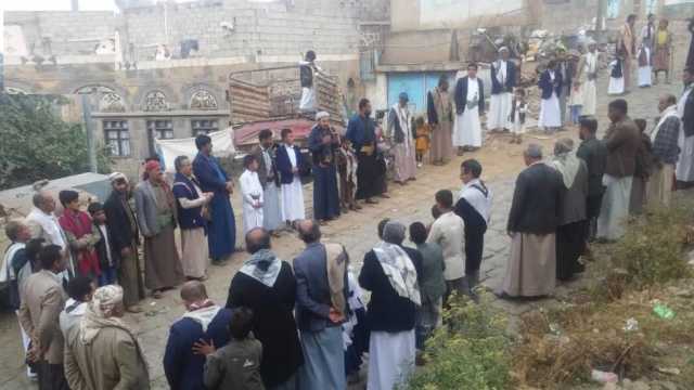 أبناء المحويت يجددّون العهد لدماء الشهداء واستمرار التعبئة والجهوزية العالية