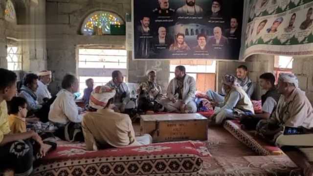 زيارة عدد من أسر الشهداء في ريمة