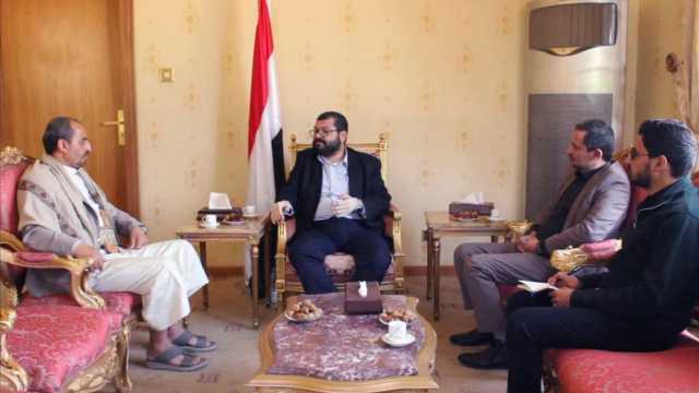 وزير الصحة ونائب وزير الخارجية يناقشان أنشطة منظمة الصحة العالمية باليمن