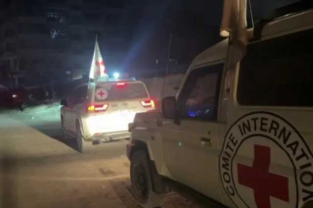 “الصليب الأحمر” يتسلم جثة أسير صهيوني من “القسام” بغزة