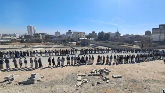 وقفة مسلحة في مديرية معين وفاءً للشهداء ومباركة للإنجاز الأمني