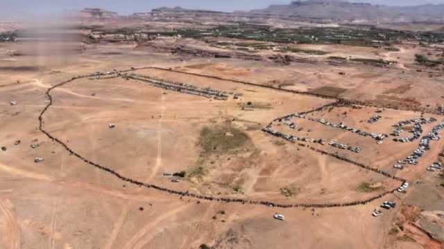 وقفة قبلية مسلحة في بني حشيش وفاءً للشهداء وإعلانا للجهوزية