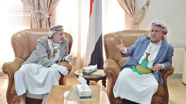 رئيس مجلس النواب يناقش مع وزير النفط عددا من المواضيع المتعلقة بأداء الوزارة