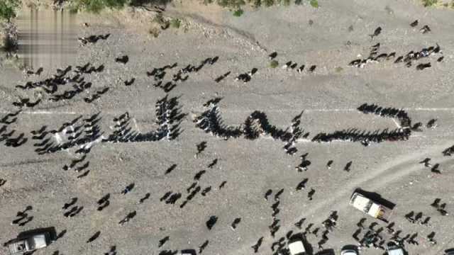 لقاء قبلي مسلح في الحيمة الداخلية وفاءً لدماء الشهداء وإعلانًا للجهوزية