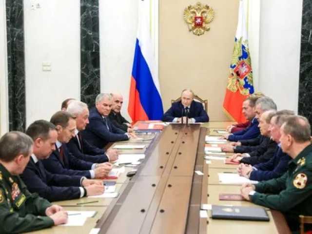 ردا على واشنطن.. موسكو تؤكد استعدادها لإجراء تجارب نووية