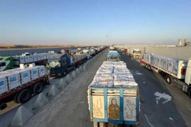 “الأونروا”: المساعدات متوفرة لكن يمنع إدخالها إلى غزة