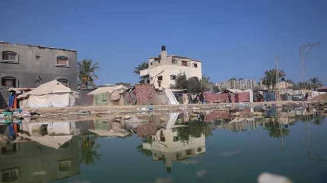 “يونيسيف” تحذر: انهيار نظام الصرف الصحي في غزة يشكل كارثة إنسانية وصحية