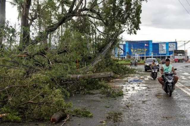الفلبين: قتيلان وإجلاء أكثر من مليون شخص بسبب إعصار “فونغ وونغ”