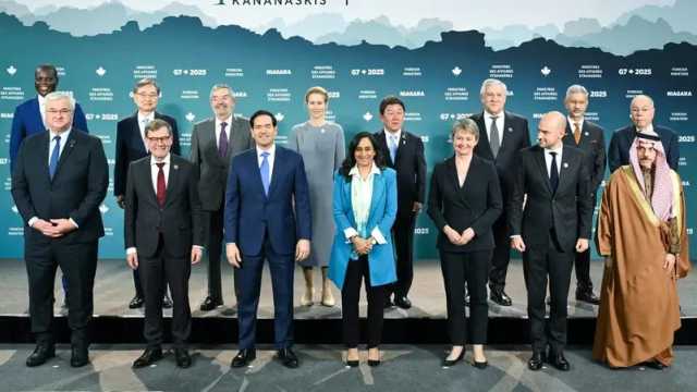 مجموعة”السبع الصناعية” تطالب بإدخال المساعدات إلى غزة على نطاق واسع