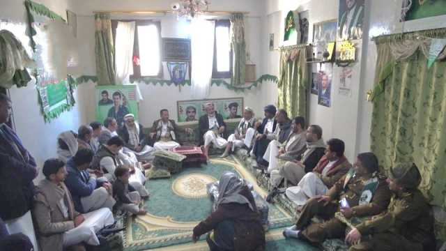 رسّام والمداني يزوران عدداً من أسر الشهداء في أمانة العاصمة