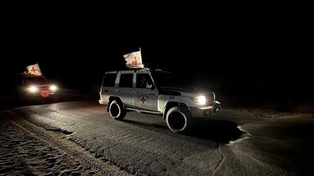 الصليب الأحمر يتسلم جثة أسير صهيوني من “القسام” وسرايا القدس في غزة