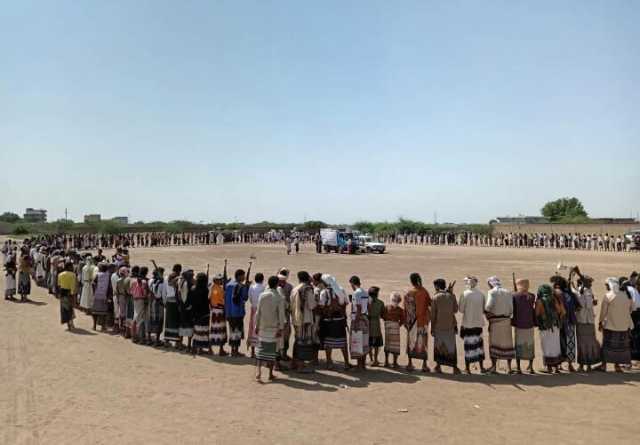 وقفة مسلحة لقبائل الزرانيق تؤكد استمرار النفير والجاهزية لمواجهة اي تصعيد للعدو في اليمن وغزة