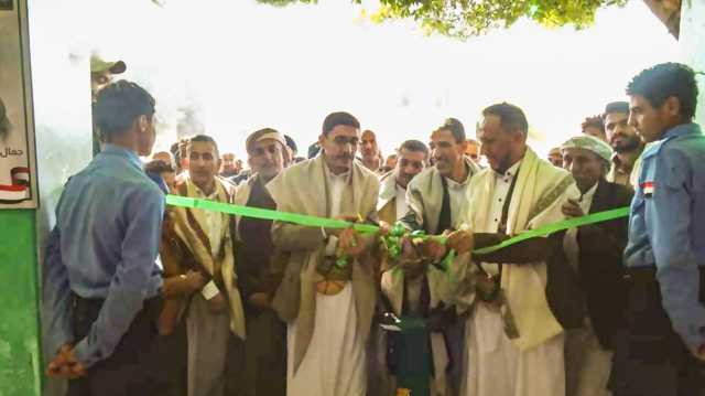 وزير التربية يفتتح معرض صور الشُهداء في مديرية الوحدة