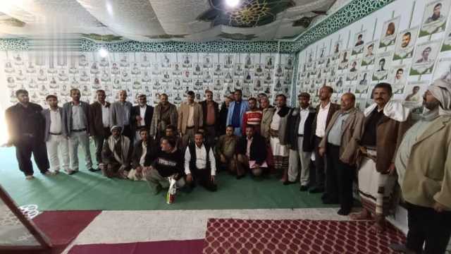 منتسبو مكتبي المالية والأراضي يزورون معرض الشهداء في البيضاء