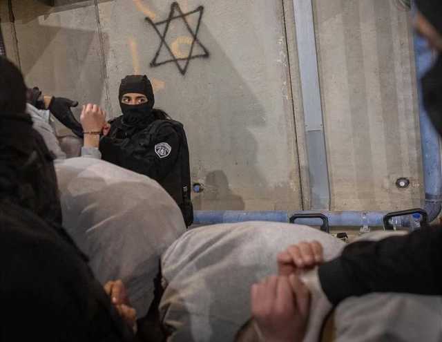 مركز “فلسطين”:محاكمة جنود العدو الصهيوني بتهمة اغتصاب الأسرى محاولة لتضليل الرأي العام