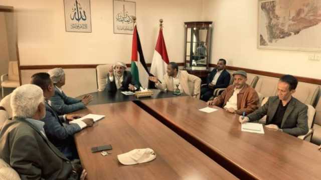 اجتماع برئاسة وزير النفط يناقش رفع كفاءة الأداء وتأهيل الكادر