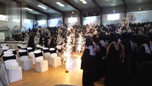 تكرّيم أسر شهداء الخريجات من الجامعات والكليات والمعاهد