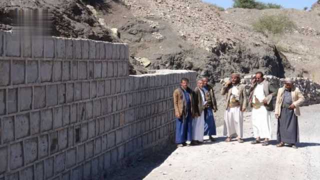 استلام مشروع صيانة طريق نقيل الحرورة في الحصن بصنعاء