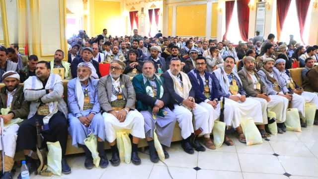 عدد من المكاتب التنفيذية في محافظة صنعاء تحيي الذكرى السنوية للشهيد