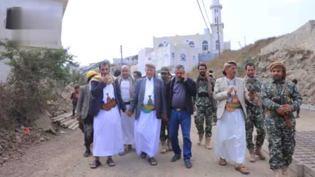 تفقد العمل في مشروع إعادة تأهيل طريق قحزة – يفاعه في الظهار بإب