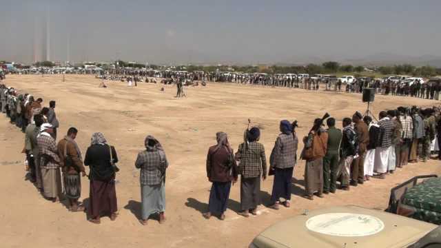 لقاء قبلي مسلح لأبناء التعزية وفاء للشهداء وإعلانا للنفير العام