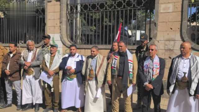 وقفة لموظفي مؤسسة المياه بالأمانة للتأكيد على الجهوزية لمواجهة الأعداء