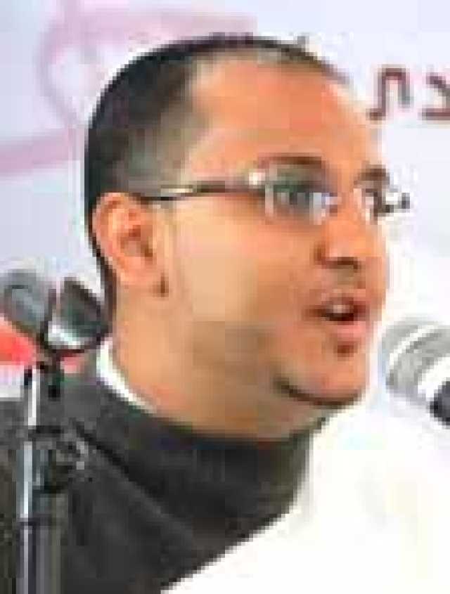 إلى إنسانٍ خارج النص..