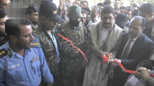 الصعدي والبخيتي يفتتحان معرض صور الشهداء والمجسمات في جامعة صنعاء