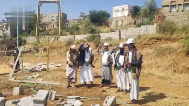 افتتاح معرض الصور وزيارة روضة الشهداء في الخبت بالمحويت