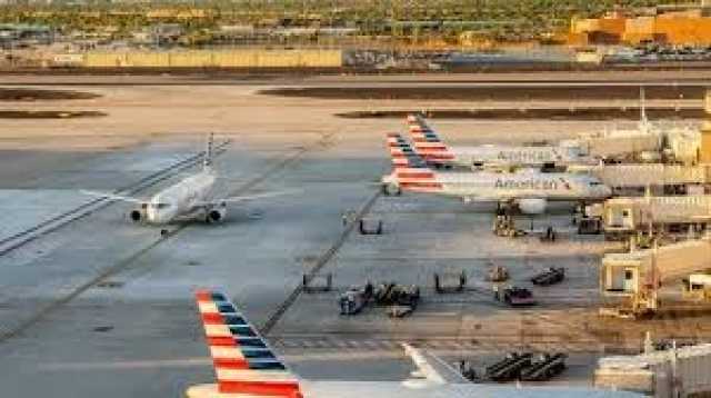 تفاقم أزمة الطيران الأميركية مع استمرار تخفيضات الرحلات الحكومية
