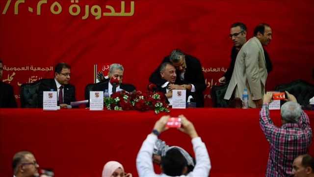 الخطيب رئيسا للنادي الأهلي المصري لفترة ثالثة