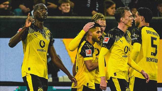 بوروسيا دورتموند يرتقي لوصافة الدوري الألماني