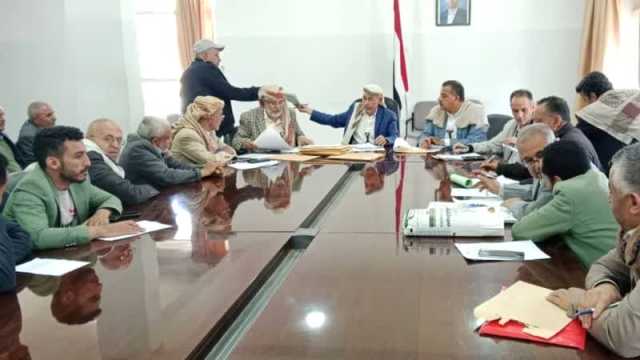 فتح مظاريف مشروعين في قطاعي الصحة والتعليم في إب