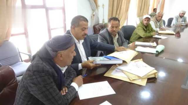 فتح مظاريف مناقصة شراء معدات للوحدة التنفيذية لإعادة تأهيل الطرق في إب